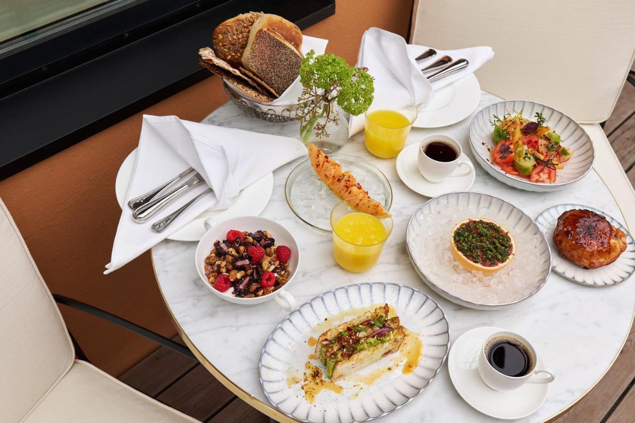 Villa Dagmar Стокхолм Екстериор снимка A breakfast at the Mandarin Oriental, Munich
