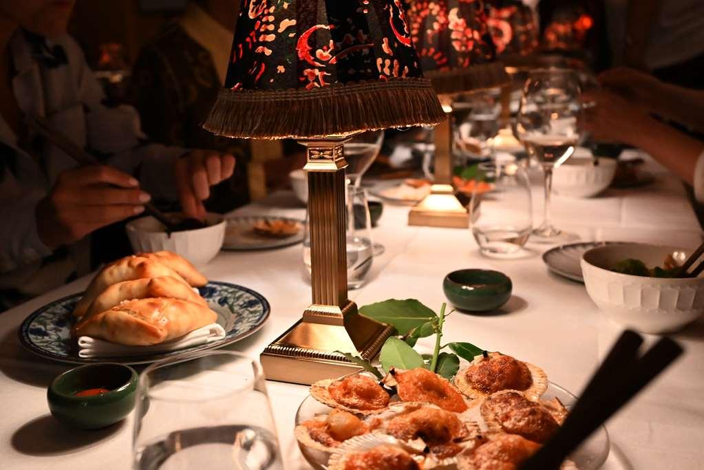 Villa Dagmar Стокхолм Ресторант снимка A table at the restaurant