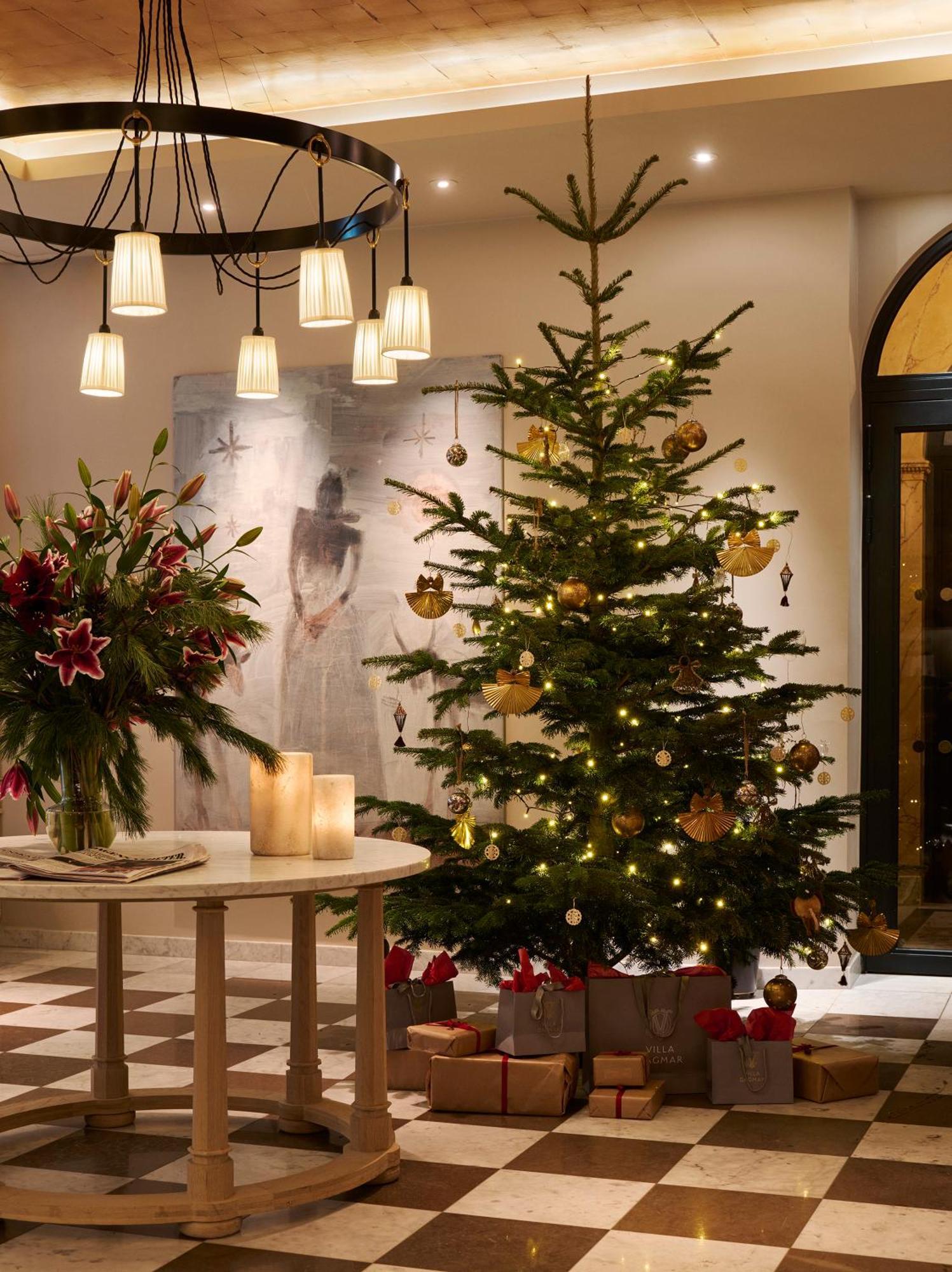 Villa Dagmar Стокхолм Екстериор снимка A Christmas tree